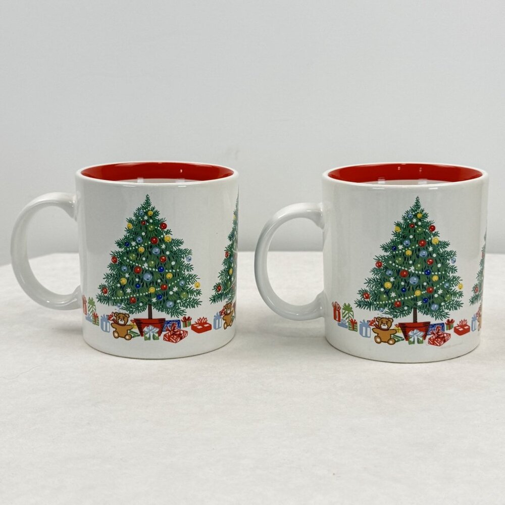 Set Of 2 Vintage Christmas Tree Mugs Himark Japan 12 oz White Red Reversed Stamp